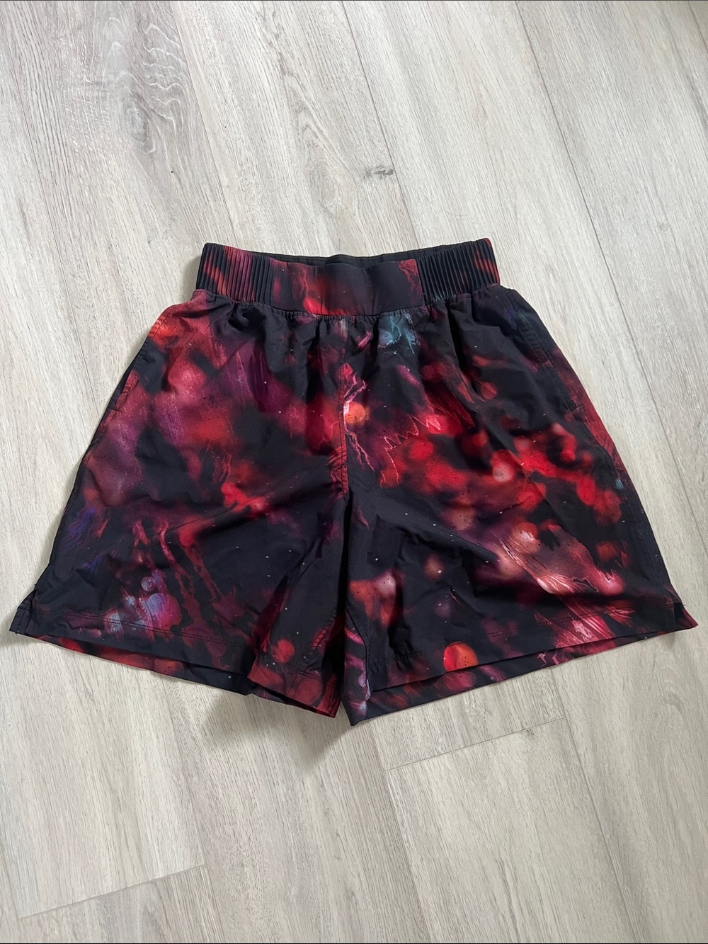 Lululemon Athletica Olympic Team Canada Unisex Athletic Shorts Galaxy Print XS